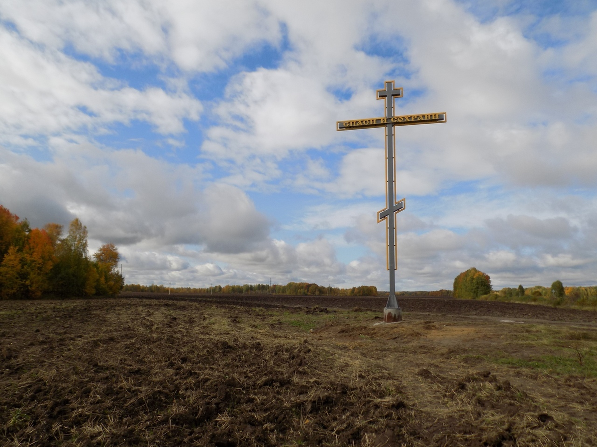 Погост крест Паданы