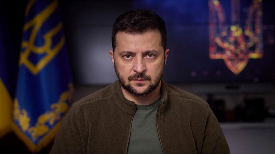     Зеленский заявил о тяжелой ситуации для ВСУ под Артемовском Global Look Press/Ukrainian Presidential Press Off/Keystone Press Agency