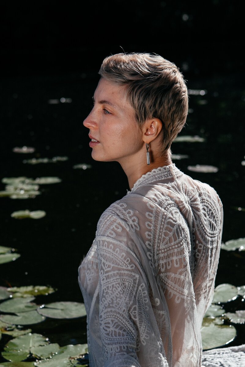 18 июня 2021 года. День, когда я заново ощутила и приняла своё тело. Без ретуши, без макияжа. С уважением и благодарностью за пройденный путь.  