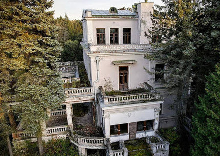    Дача Сталина в Подмосковье выставлена на торги