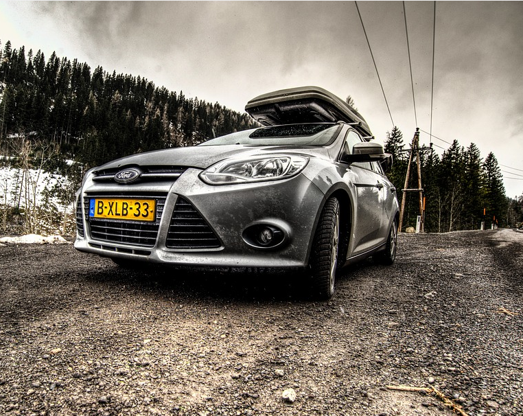 Багажник на крыше авто