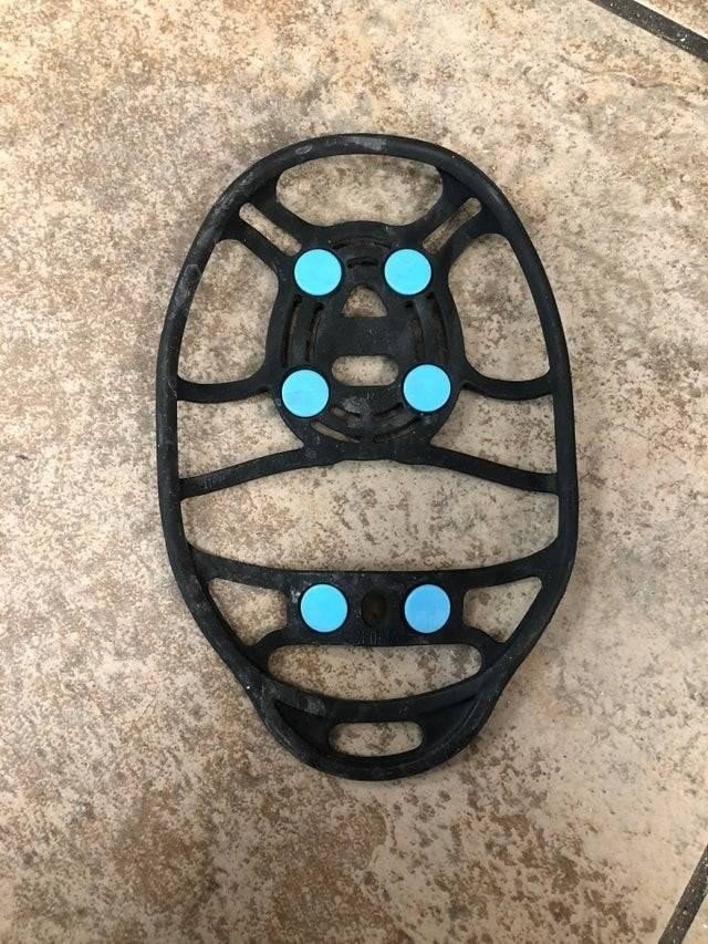  Съемные шипы для обуви.