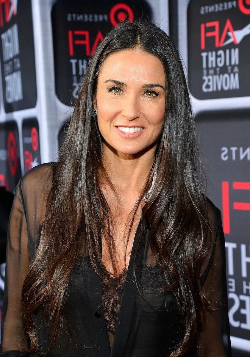 Убраны уголки биша, уменьшен нос