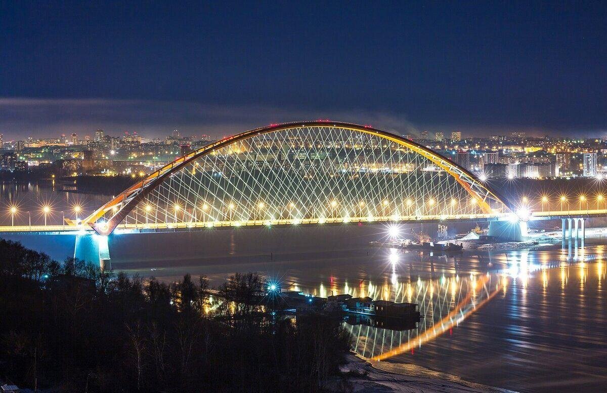 Новосибирск обязан своим появлением на свет Транссибирской магистрали: в конце XIX века император Александр III решил соединить Дальний Восток с более обжитой частью государства железной дорогой.