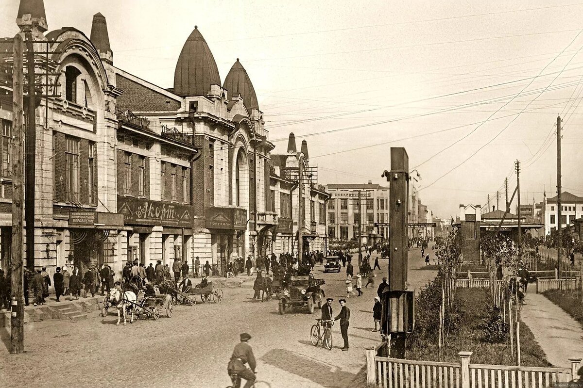 Фото история города. Новосибирск в 1930-е годы красный проспект. Городской торговый корпус Новониколаевск. Новосибирск площадь Ленина 1910. Новониколаевск городской торговый корпус Новосибирск.