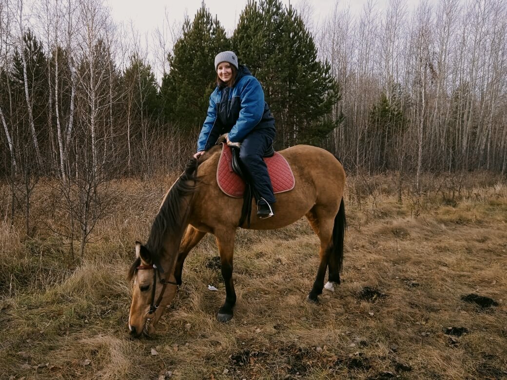 А у автора есть время кататься на лошадке