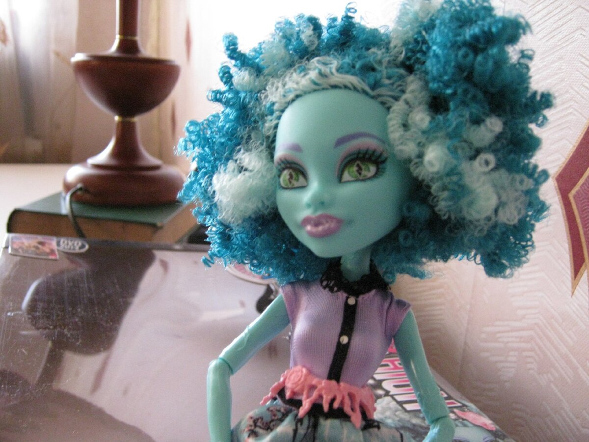 Моя первая кукла в коллекции - Хани Свомп