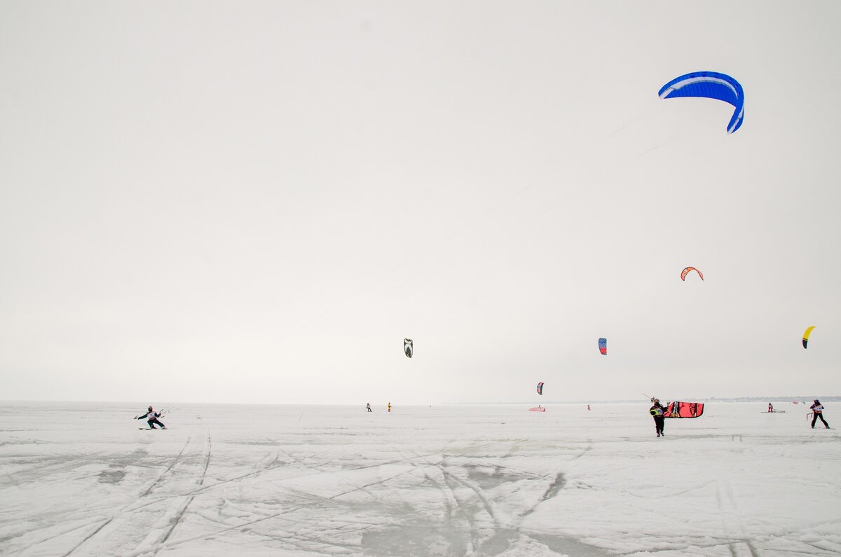 На гонках собираются кайтеры со всего мира