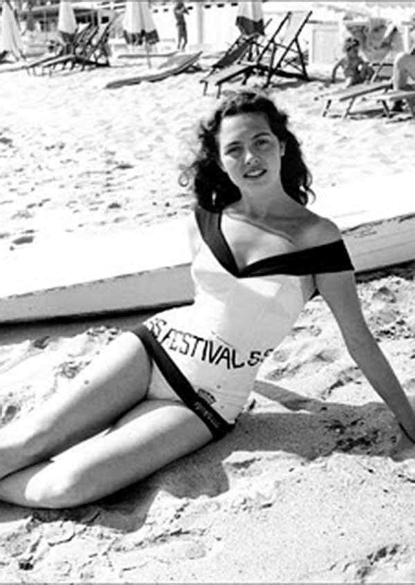 Мишель Мерсье, 1955 год. Конкурс красоты во время Каннского кинофестиваля.
16-летняя Мишель стала "Мисс Фестиваль 1955", источник фото besedkatv