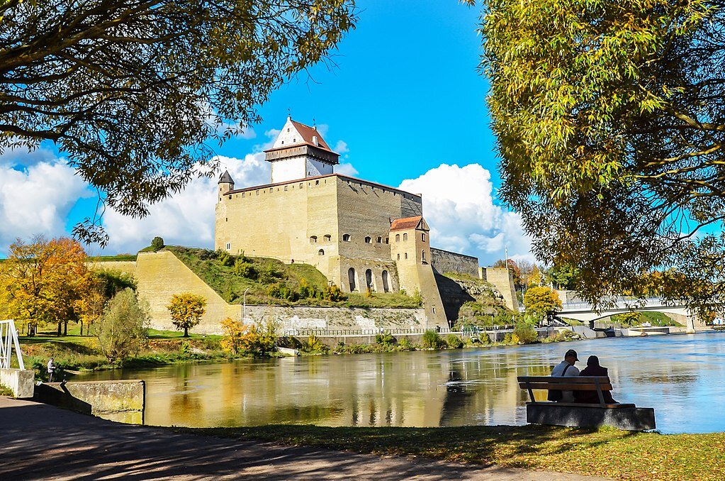 Нарвский замок. Вид с юго-востока. Фото из открытых источников.