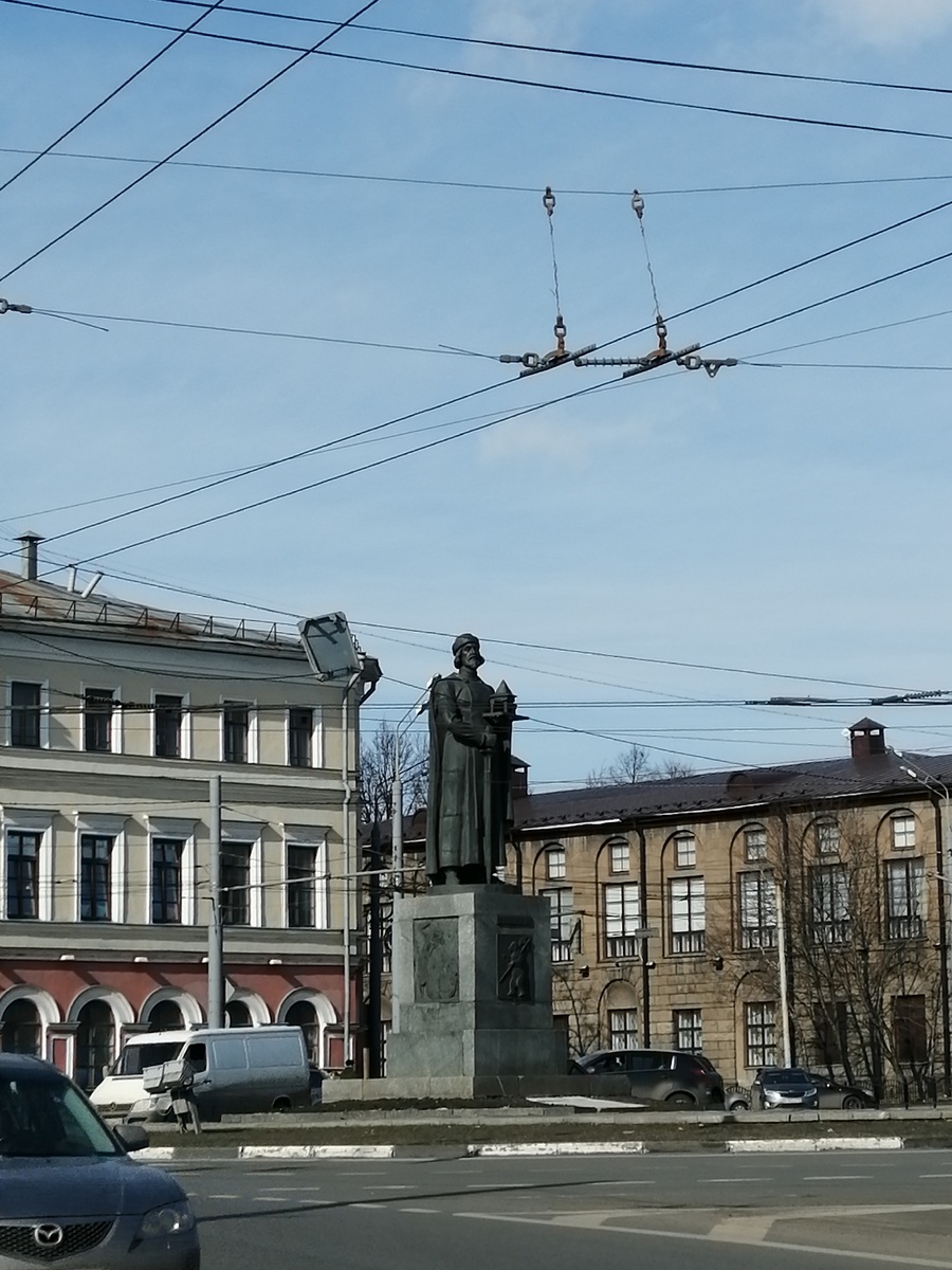 Памятник Ярославу Мудрому