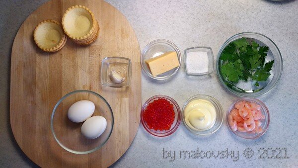 Ингредиенты для приготовления тарталеток с креветками и красной икрой
