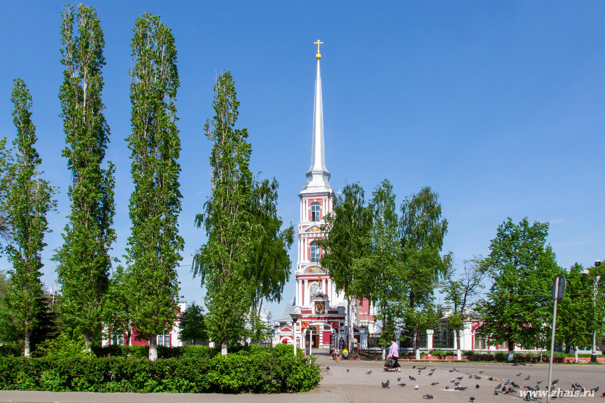 Покажи город мичуринск. Мичуринск Тамбовская область наукоград. Парк славы Мичуринск. Площадь славы Мичуринск. Мичуринск башня.