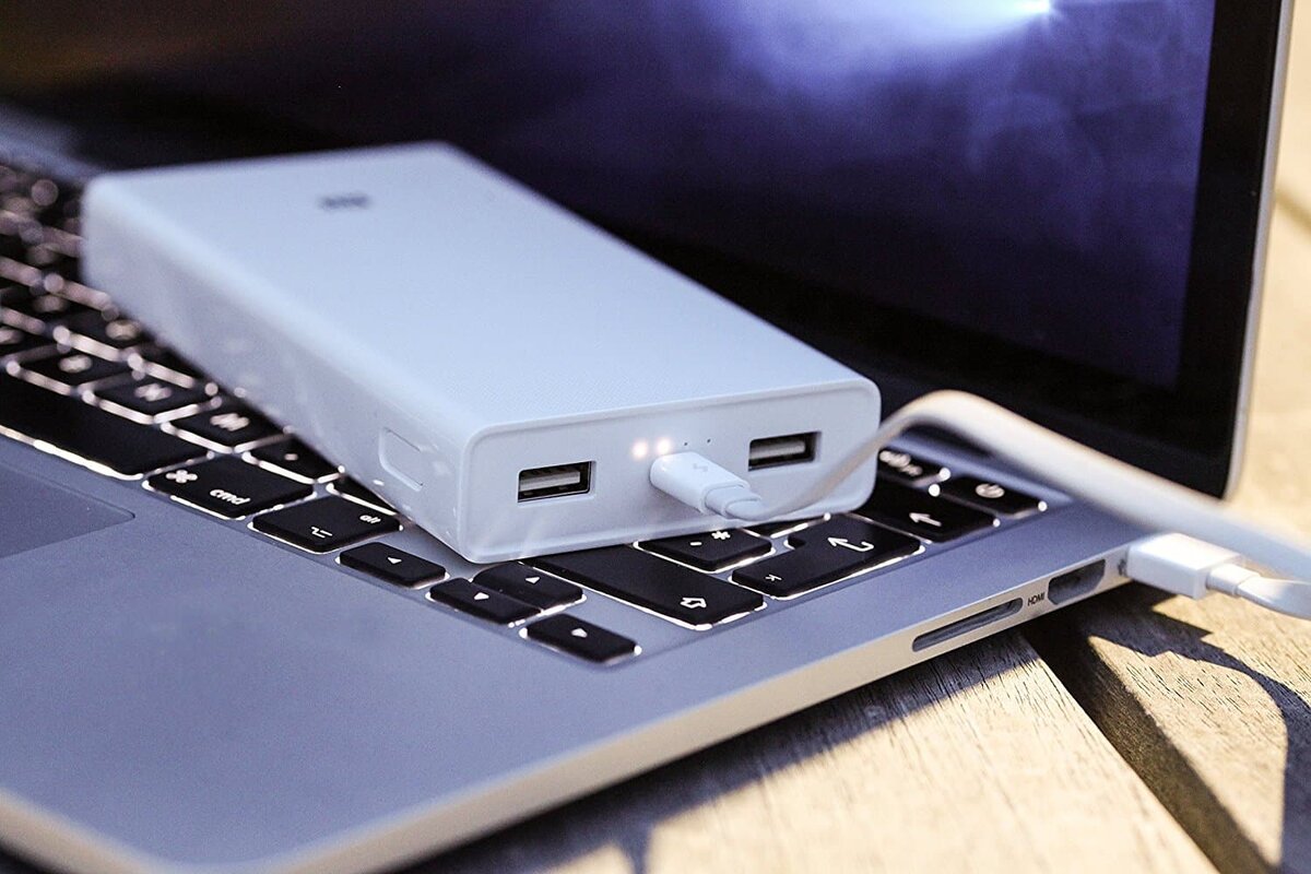 Powerbank от Xiaomi на 20.000mah.