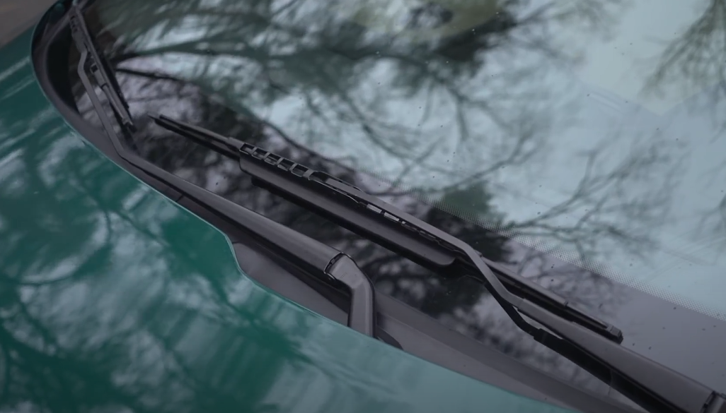 особенность Peugeot 206 срез капота