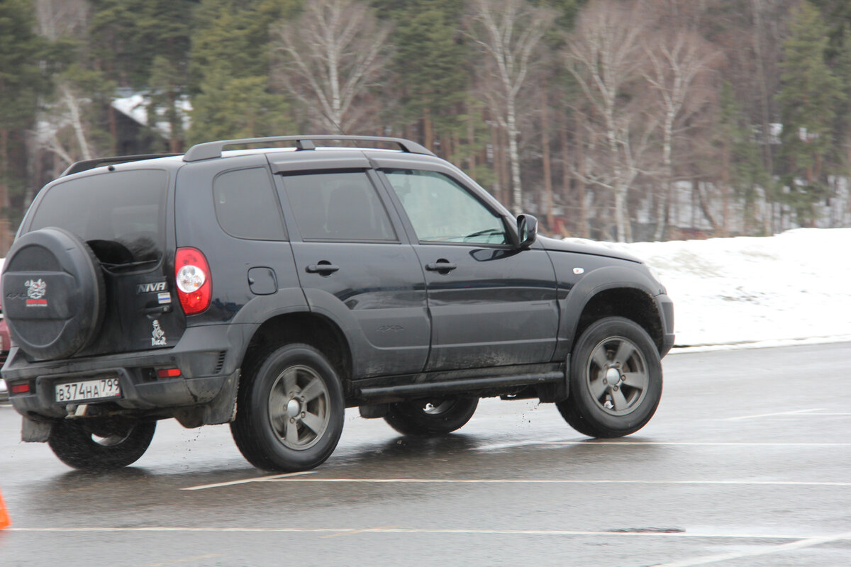 chevrolet niva 2123