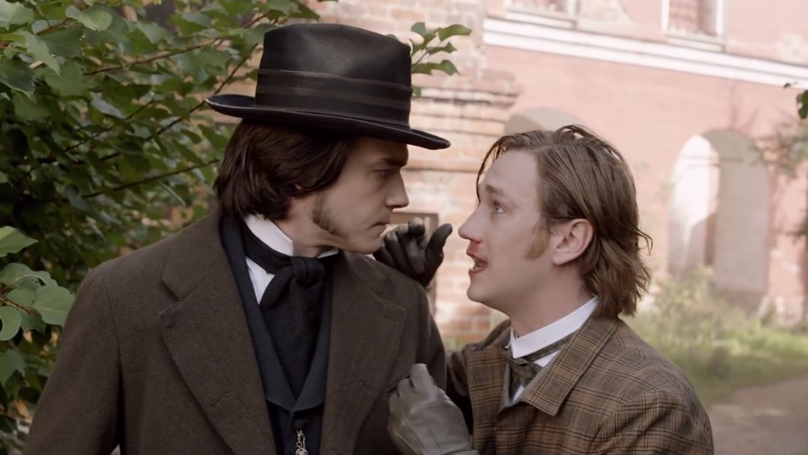 Верховенский и Ставрогин. Фильм "Бесы". Фанатские клипы по этому фильму многих познакомили с Достоевским. 