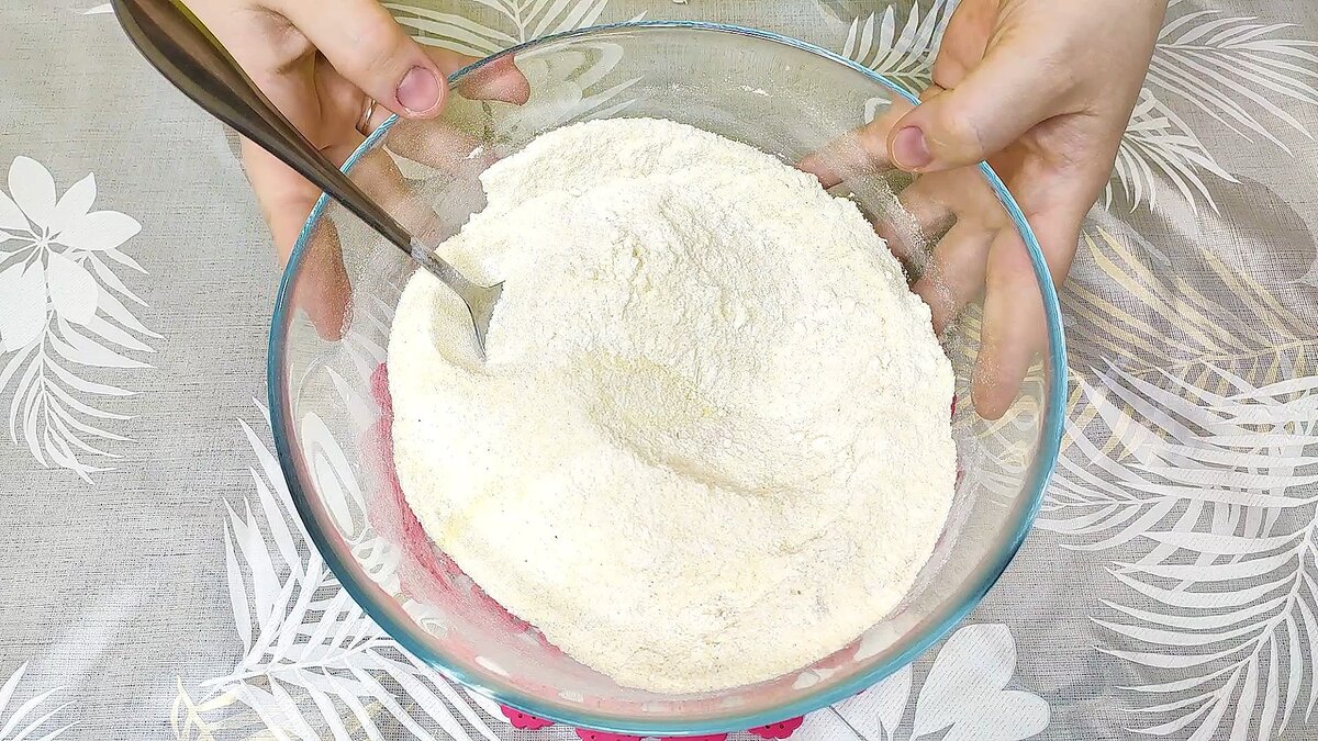 пирог 3 стакана с яблоками насыпной. яблочный соус т на сковородке. яблочный пирог 3 стакана. болгарский насыпной пирог. насыпной пирог с яблоками три стакана.