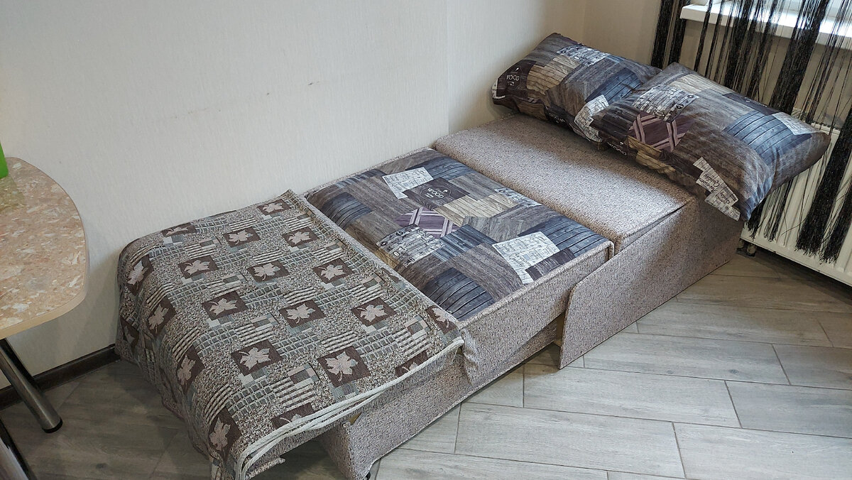 Идеальное кресло для кухни, режим "кровать"