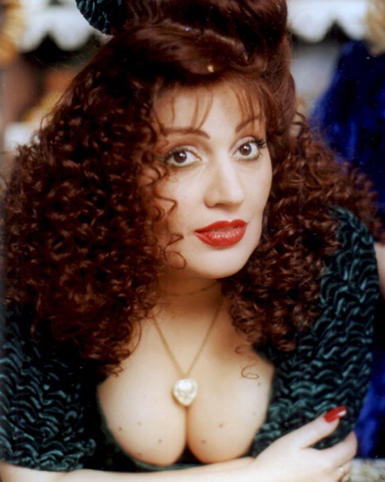 прям как постер в гараж) "Старые песни о главном"