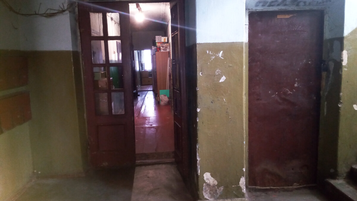 Правый коридор первого этажа