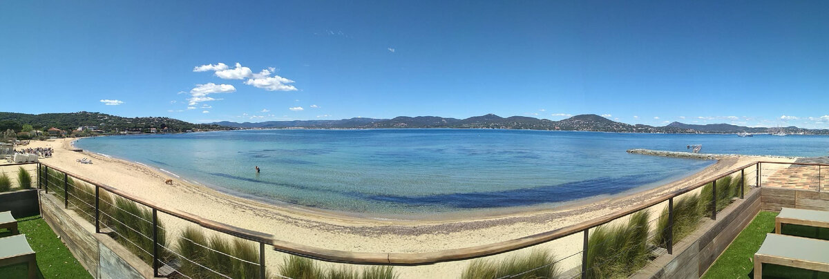 Крыша ресторана Le Golfe Azur, Сен-Тропе, 2019 год.