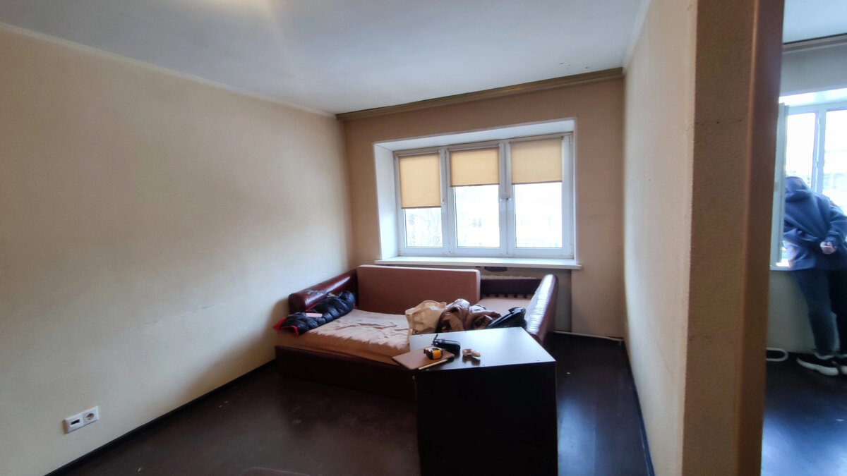 Квартиру нельзя было назвать убитой, но ремонт был сильно подуставшим