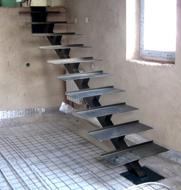 Металлическая лестница, сделанная по чертежам своими руками - особенности конструкции