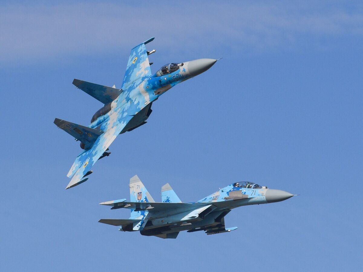    Истребители Су-27 ВВС Украины во время многонациональных учений "Чистое небо-2018" в Хмельницкой области. 11 октября 2018© РИА Новости / Пресс-служба президента Украины