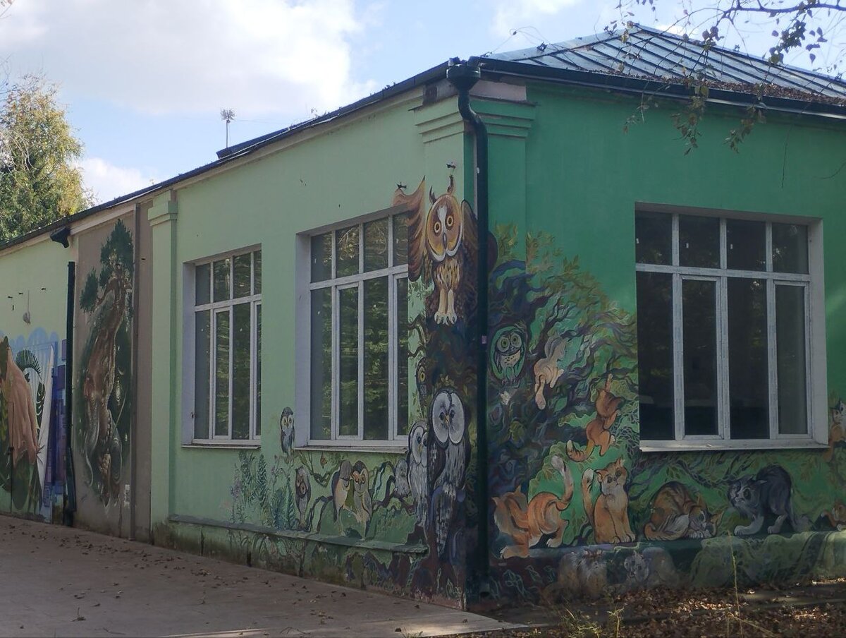 По дороге к Усадьбе что только не встретишь