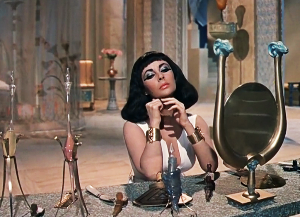 Какую роль сыграла клеопатра. Клеопатра 1963. Элизабет Тейлор Клеопатра.