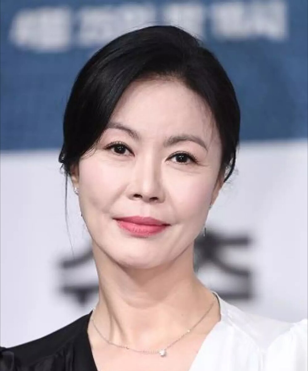 Чжин хи ген. Гена чин. Обратный отсчет фильм корея. Кен чин. Кюнг хи ким.