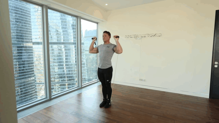 делаем плечи резинками. Имеем шанс прижечь подмышки