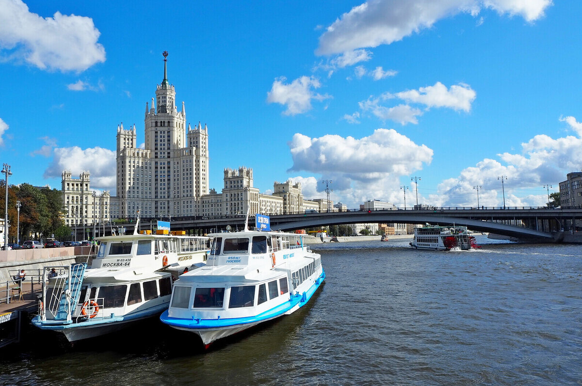 корабли на москва реке