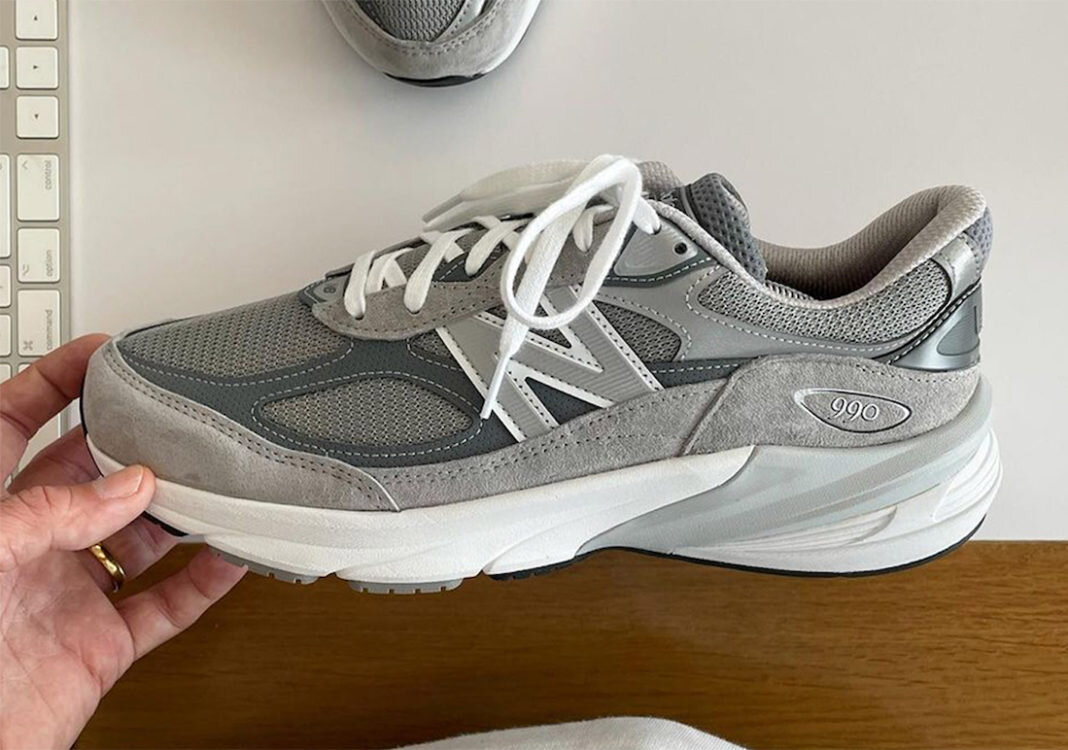 New Balance 990v6
