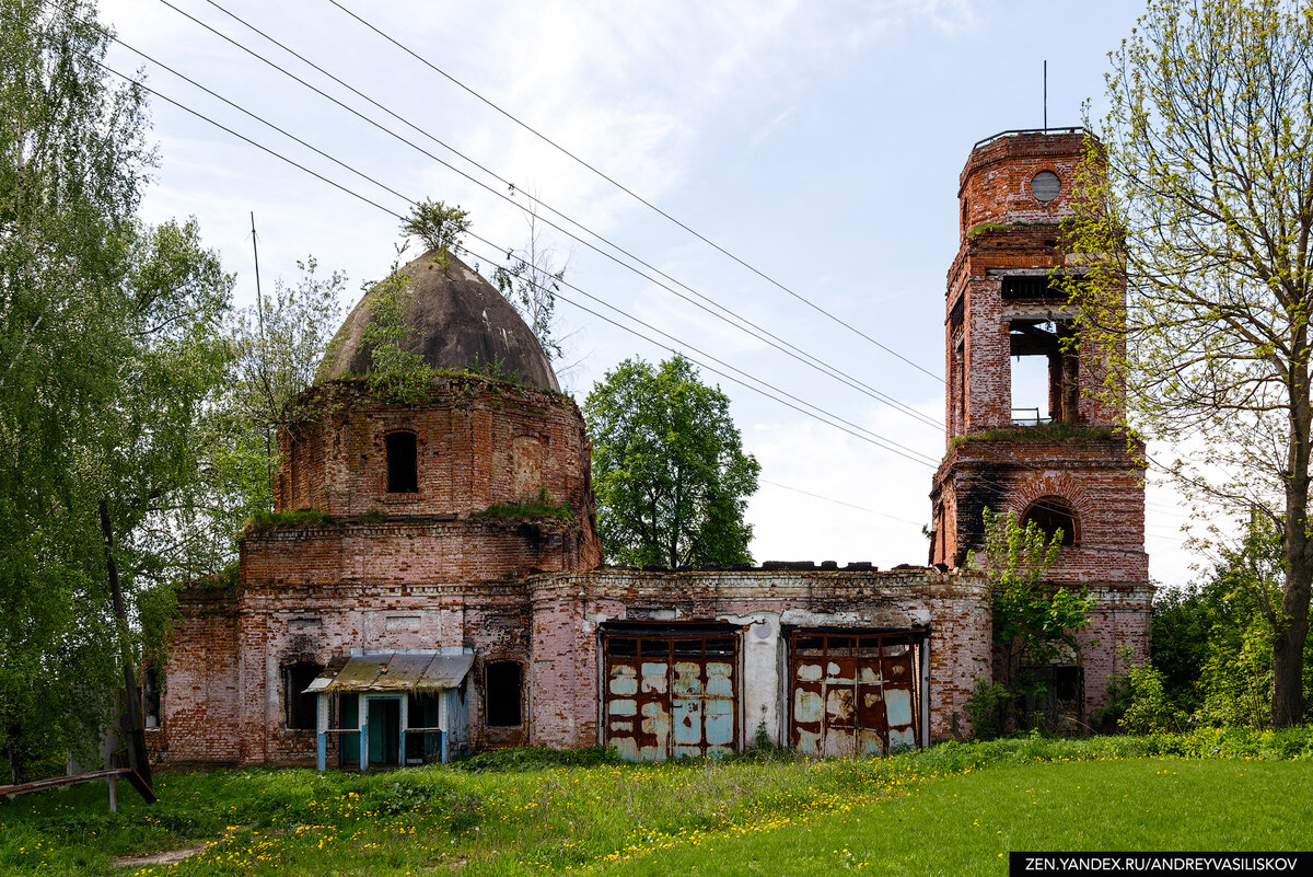 бывшая пожарная часть в церкви
