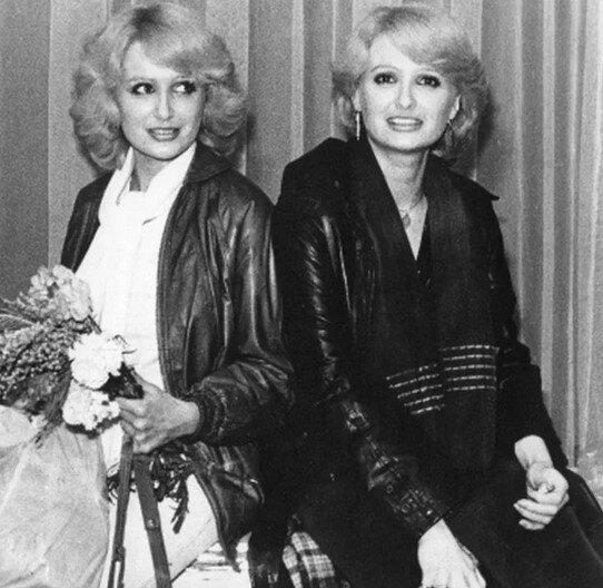 Сестры в молодости. Фото: открытый источник.