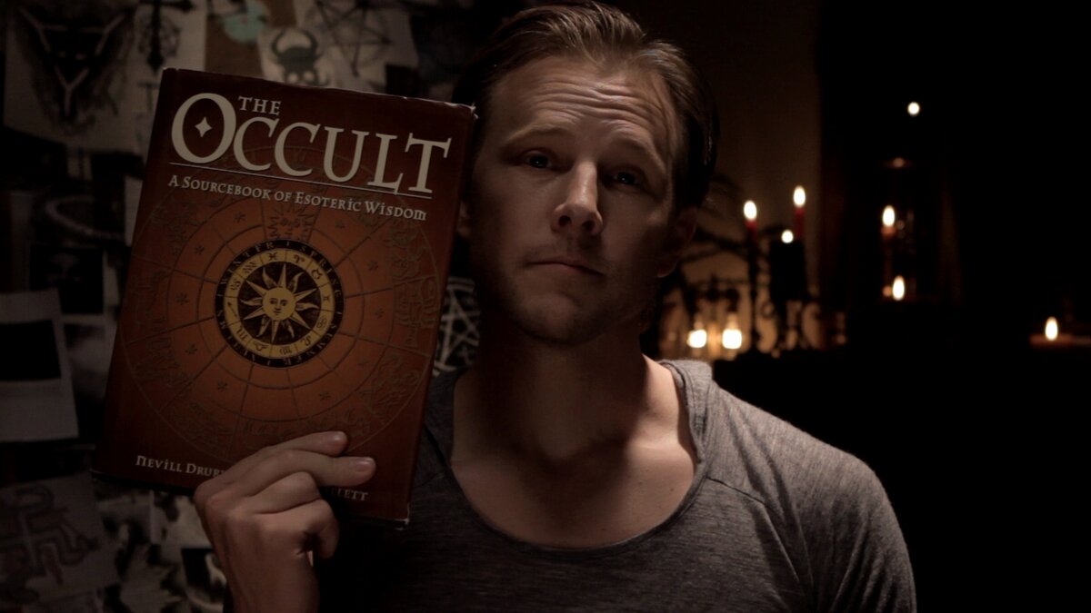 shot from "The Possession of Michael King"/2014/David Jung/kg-portal.ru