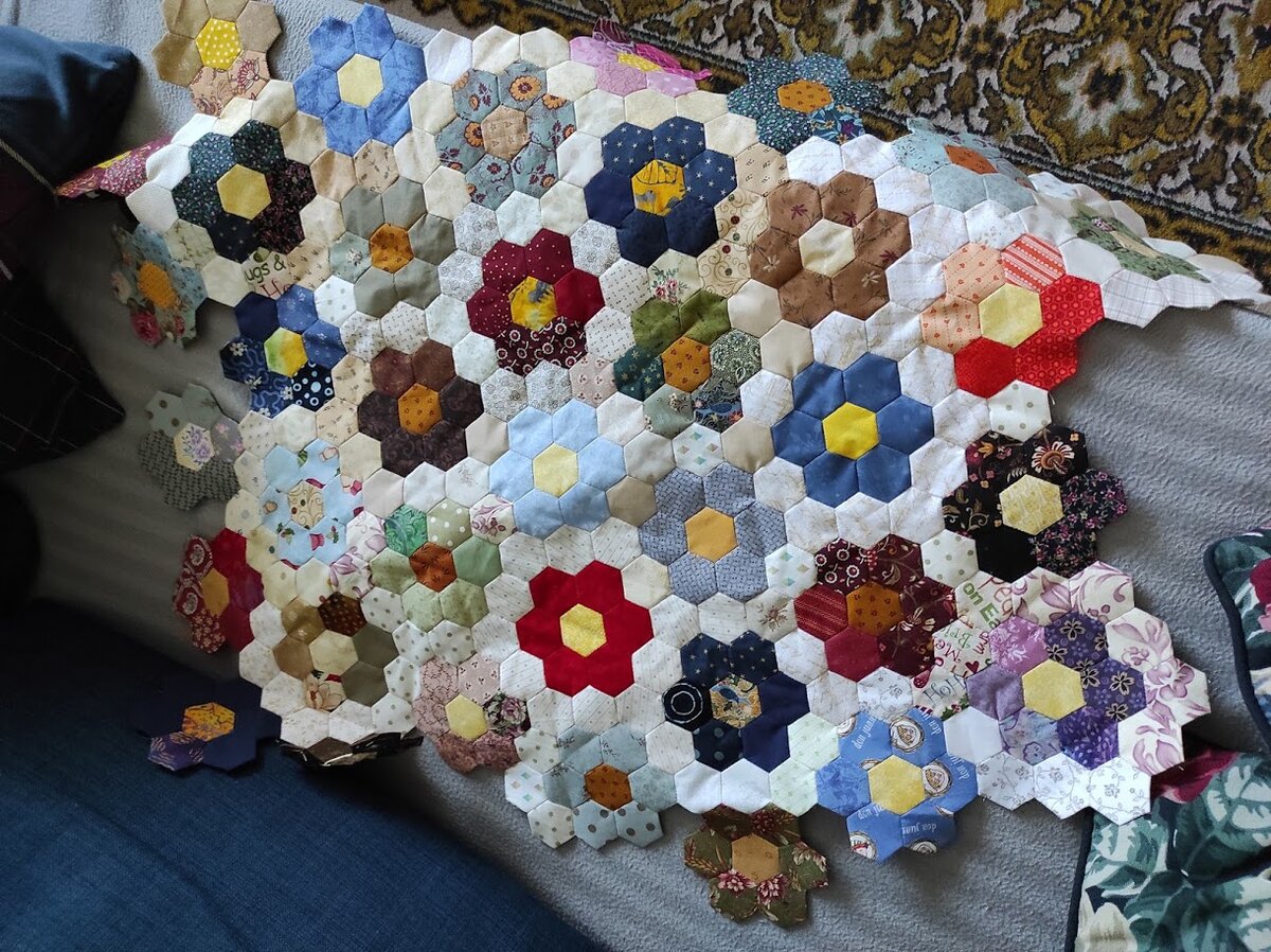 Вот уже сколько собрала! Цветочная полянка. 