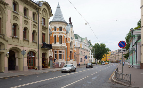 Улица Остоженка ©Михаил Грушин/ТАСС