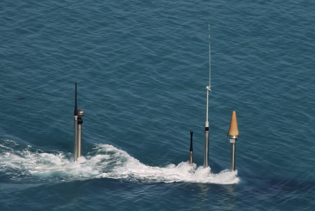 ПЛ  уходит  в  глубину