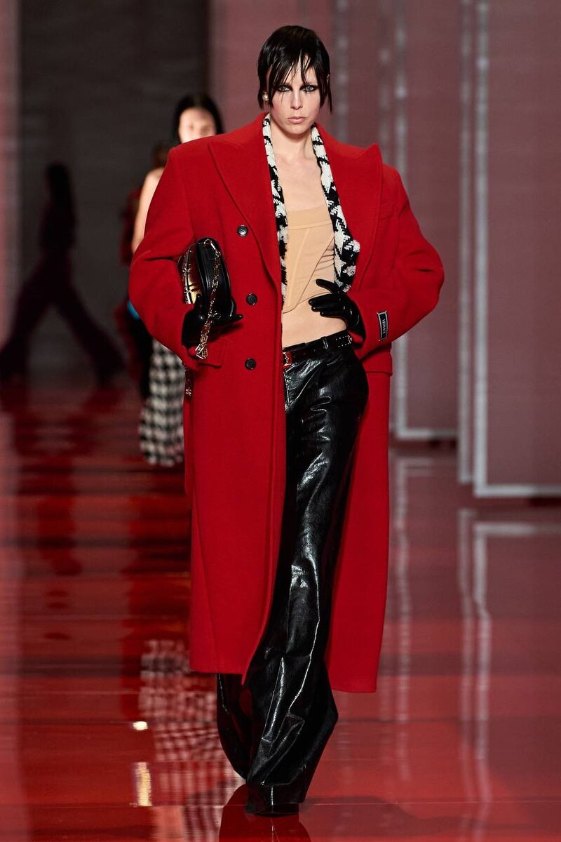 Versace Fall 2022 Ready-to-Wear