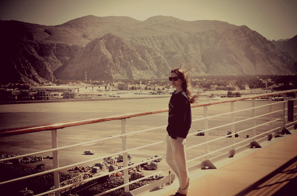 на круизном лайнере...