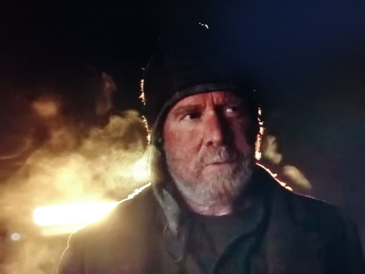 Кадр из фильма "Хребет дьявола" (2021)