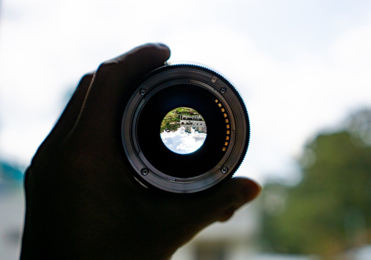 Focus lens. Фокус объектива. Фокус на главном.