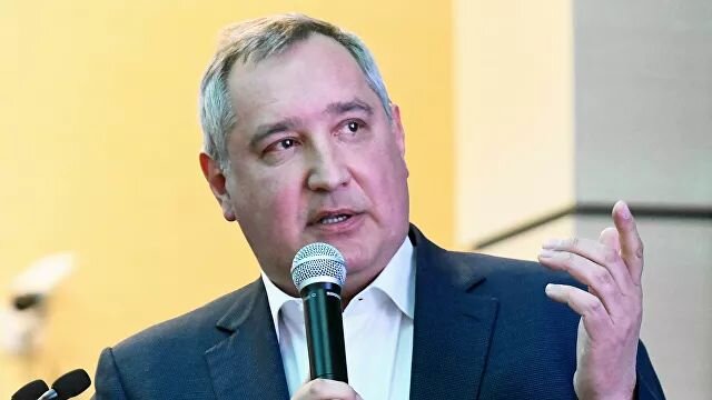 Глава "Роскосмоса"  Дмитрий Рогозин