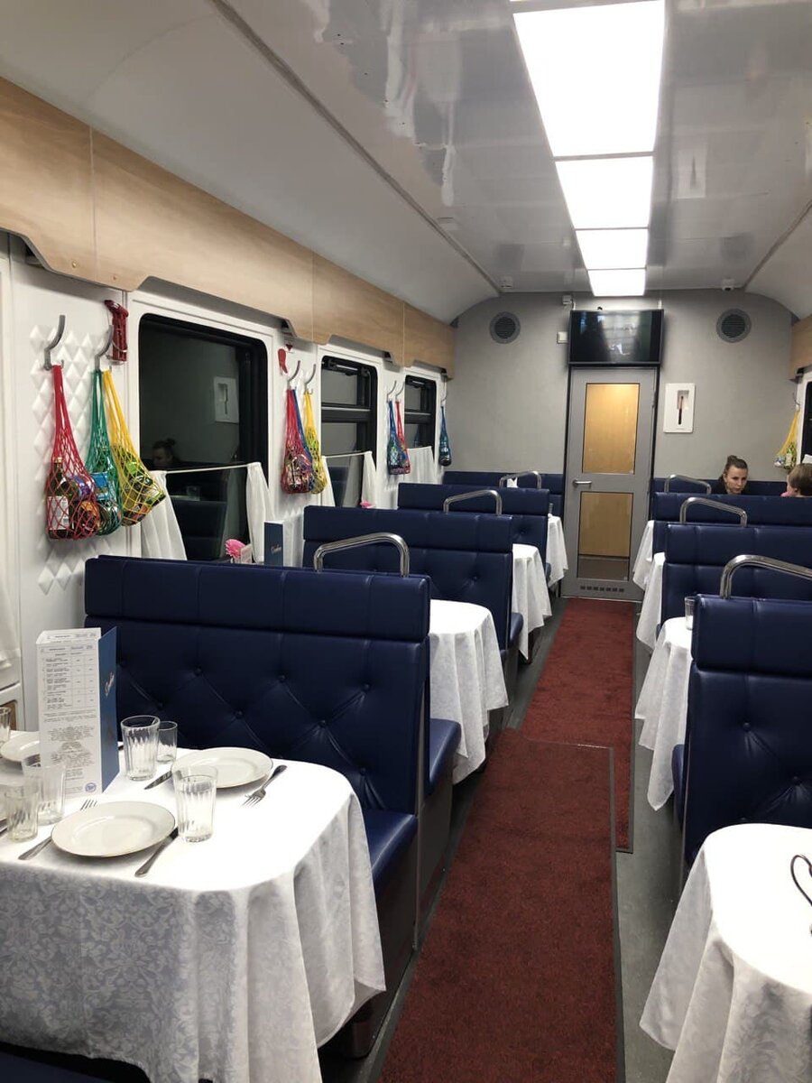 Вагон-ресторан туристического поезда