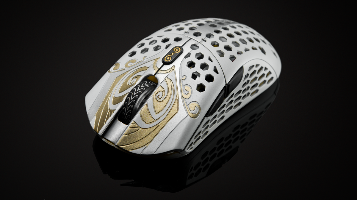 Finalmouse Starlight-12 — модель "Зевс"