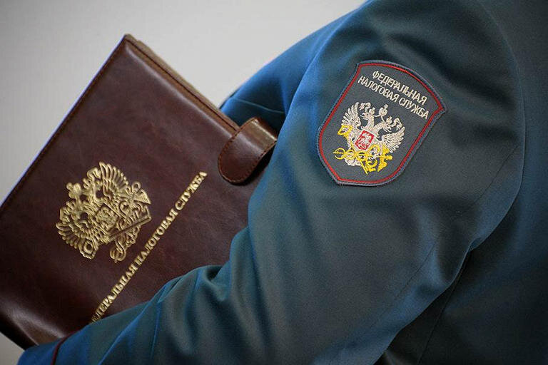 Граждан вызывают на допрос в налоговую, а за неявку - штраф 