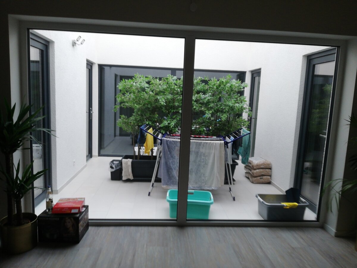 Окна в атриум